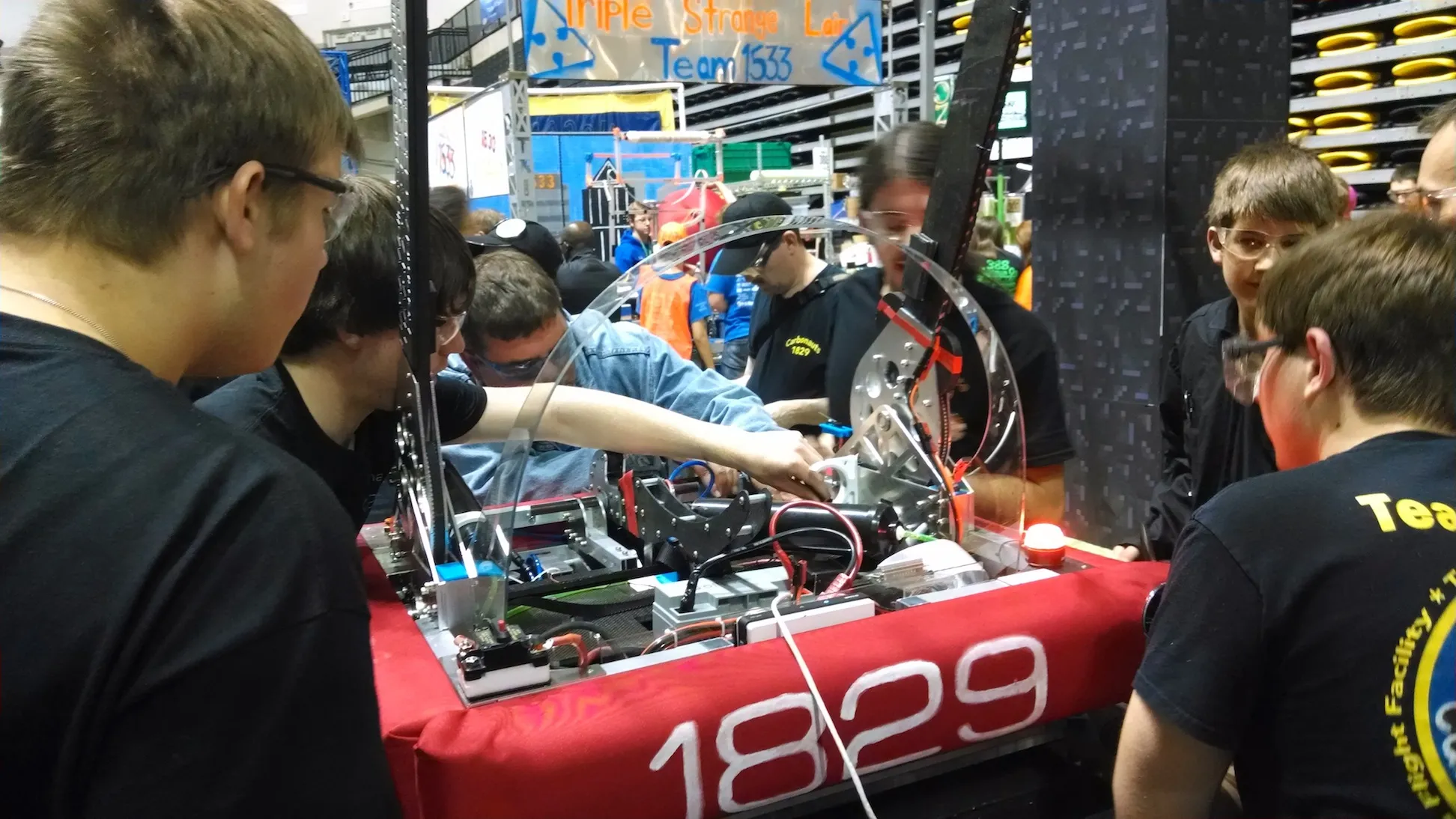 TEC Hub’s Handibot goes to work in FIRST Robotics pit crew