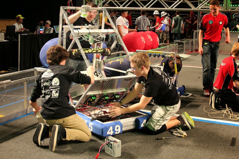 FIRST Robotics team goes to World Championships with Handibot tools